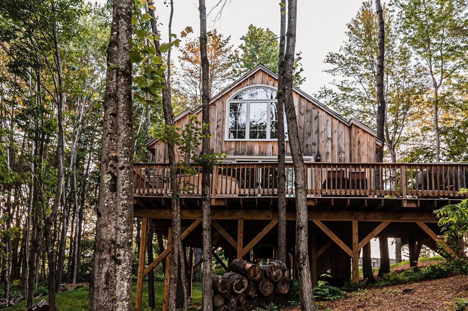 Moonlight Treehouse At Belgrade Hospitality 빌라 외부 사진